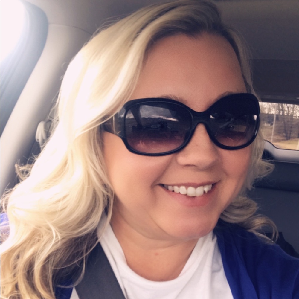 Meet your Posher, Amanda